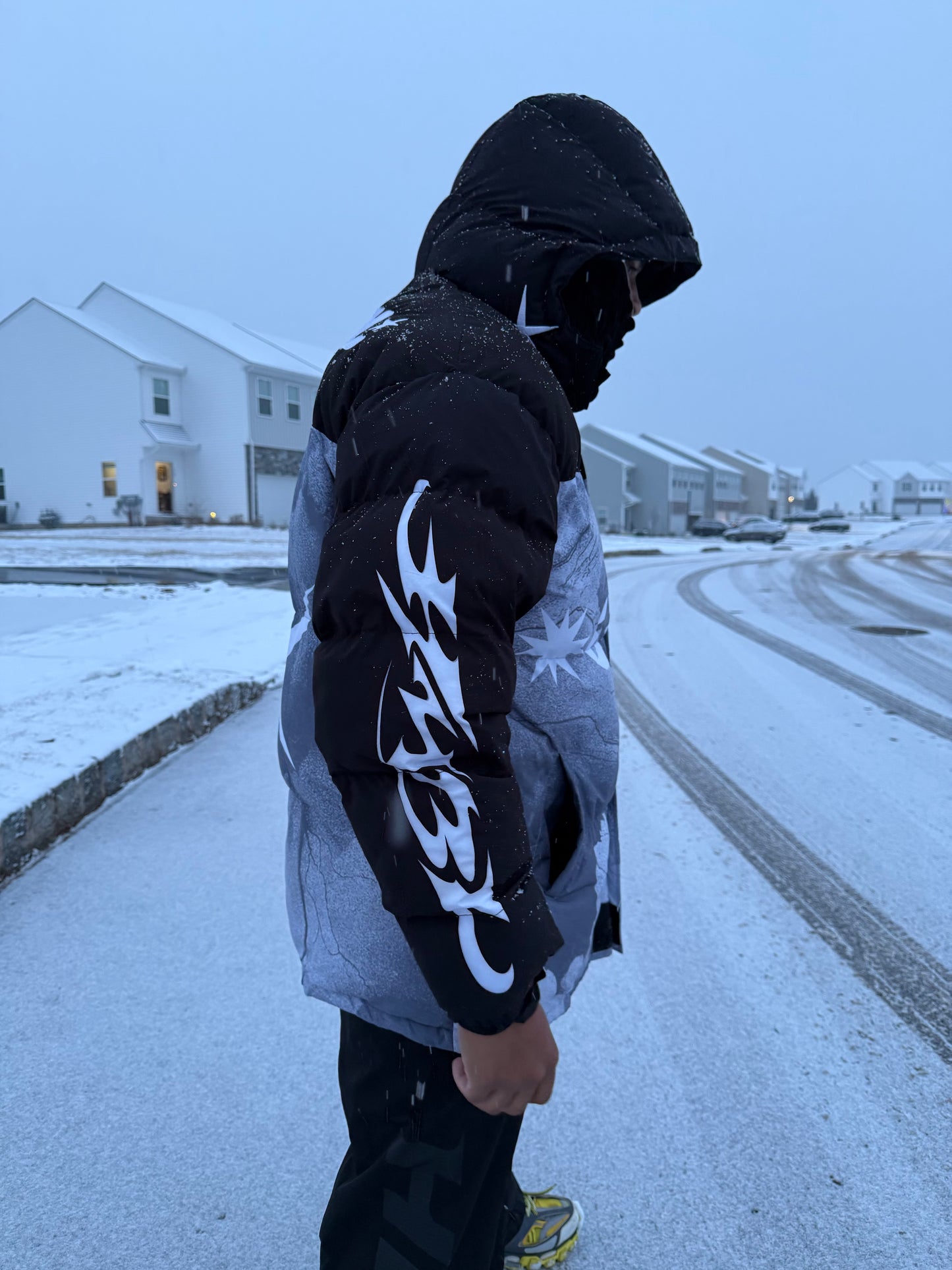 1 Of 1 HMBL Graphic Star Bubble Coat